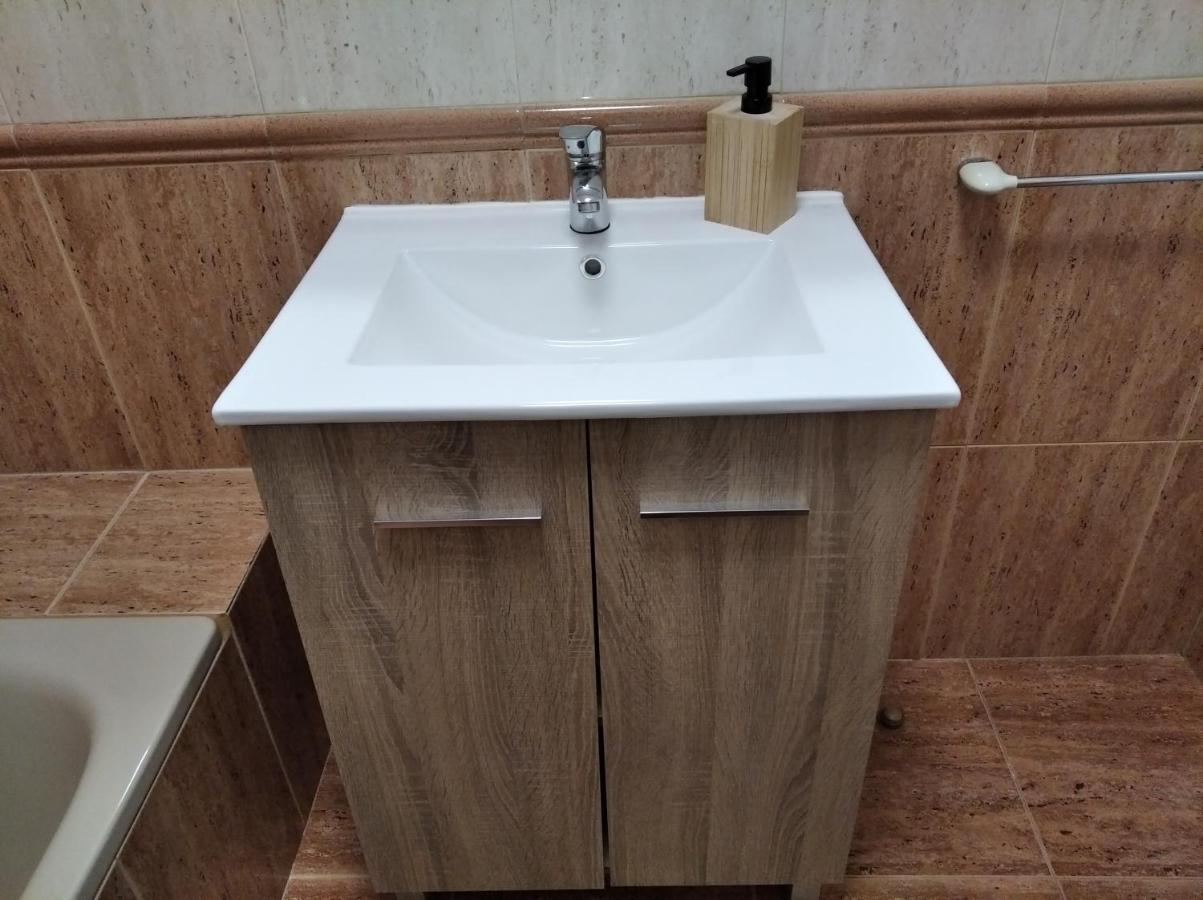 Acogedor, Con Garaje, Centrico. Lägenhet Vigo Exteriör bild