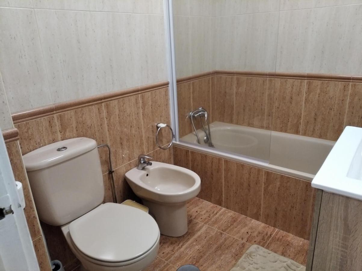 Acogedor, Con Garaje, Centrico. Lägenhet Vigo Exteriör bild